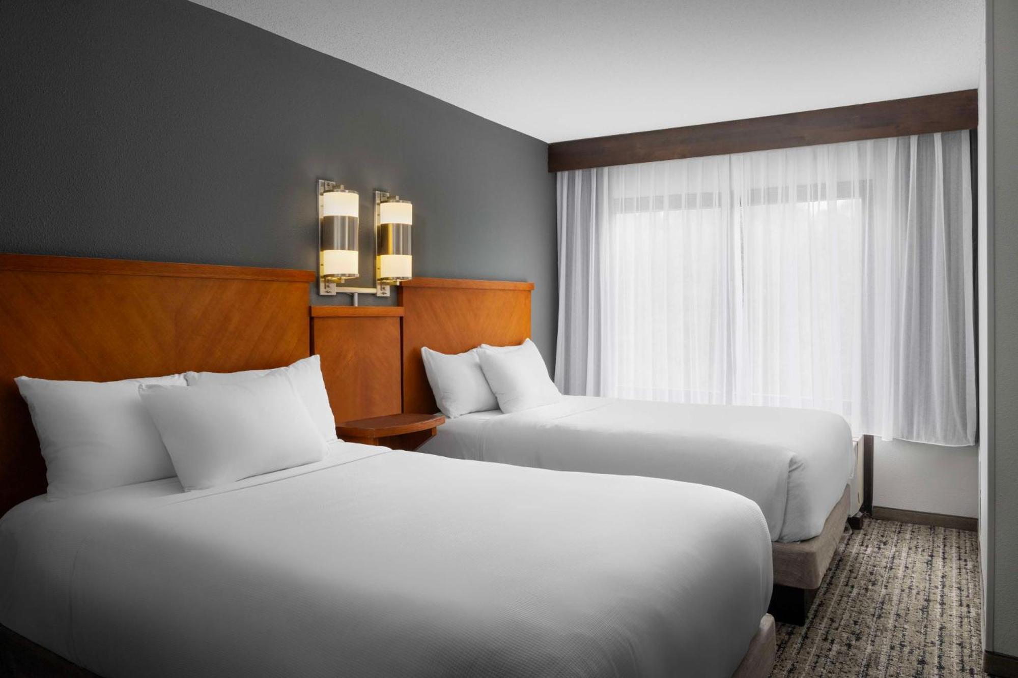 Hyatt Place Detroit/Utica Bagian luar foto