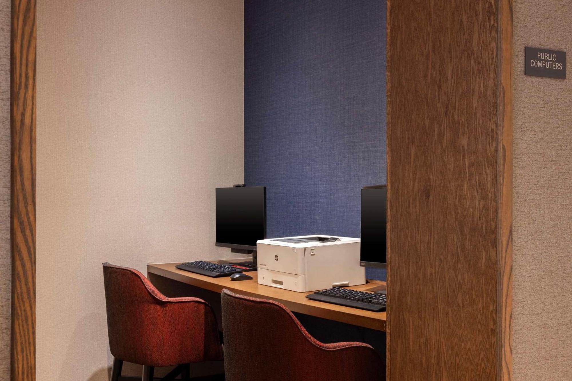 Hyatt Place Detroit/Utica Bagian luar foto
