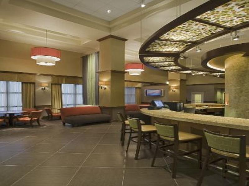 Hyatt Place Detroit/Utica Bagian luar foto